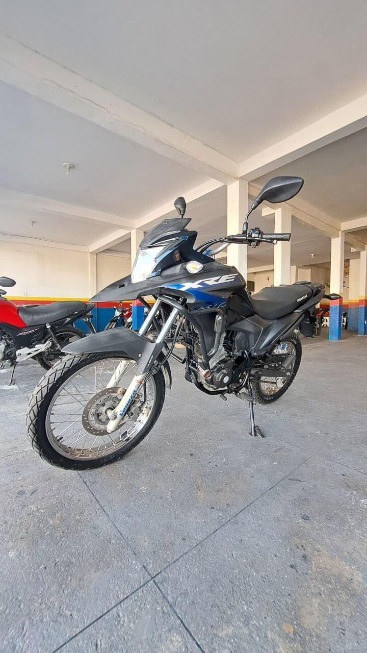 HONDA XRE 190 ABS FRENTE ESQUERDA